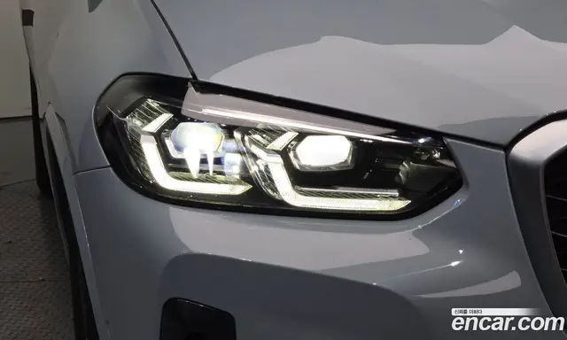 BMW X4 2023 2.0 автомат (гидро), миниатюра 8