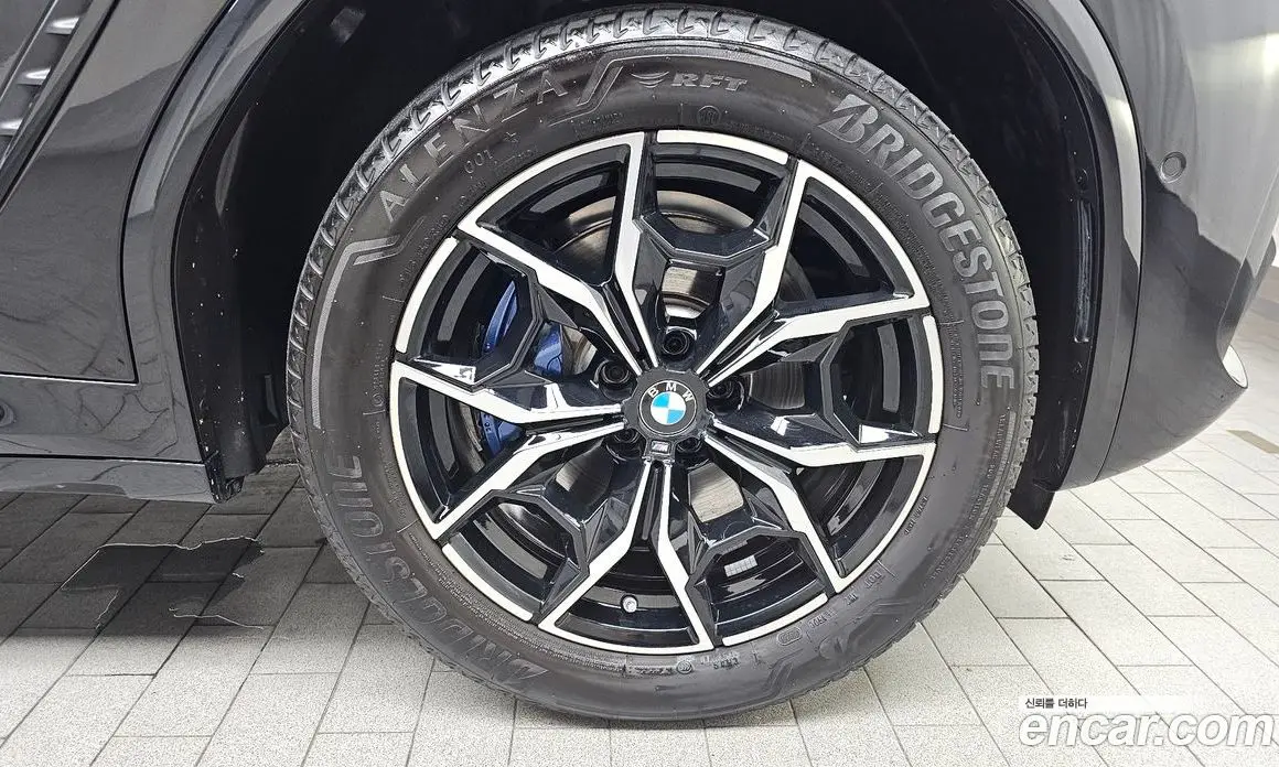 BMW X4 2024 2.0 автомат (гидро), фото 6