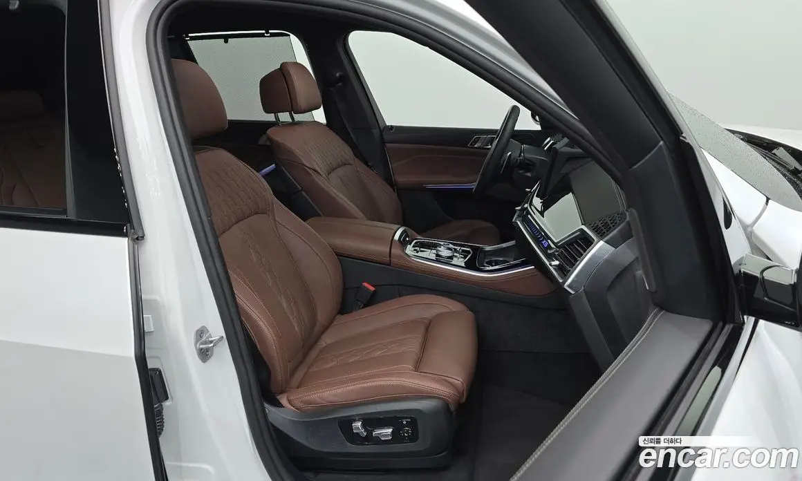 BMW X5 2025 3.0 автомат (гидро), фото 12