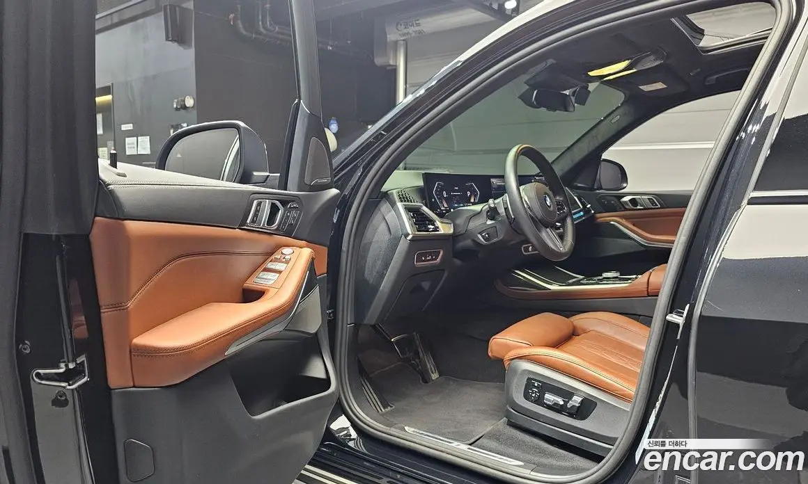 BMW X7 2024 3.0 автомат (гидро), фото 13