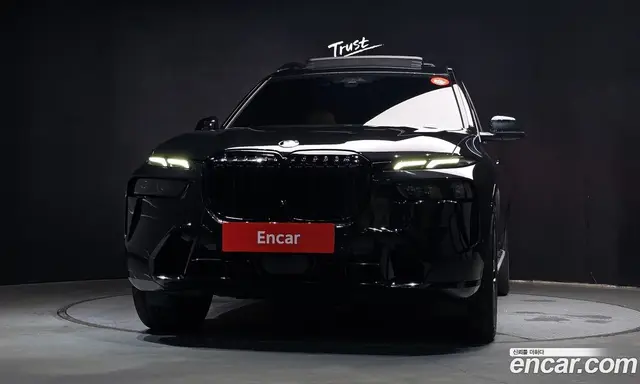BMW X7 2024 3.0 автомат (гидро), миниатюра 3