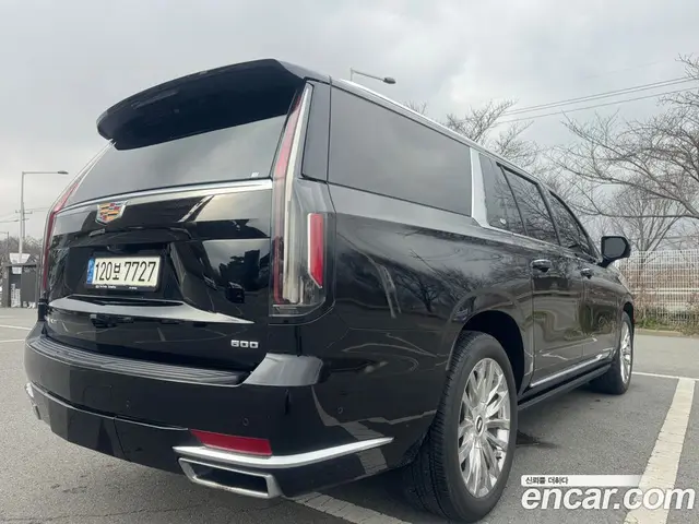 Cadillac Escalade 2021 6.2 автомат (гидро), миниатюра 2