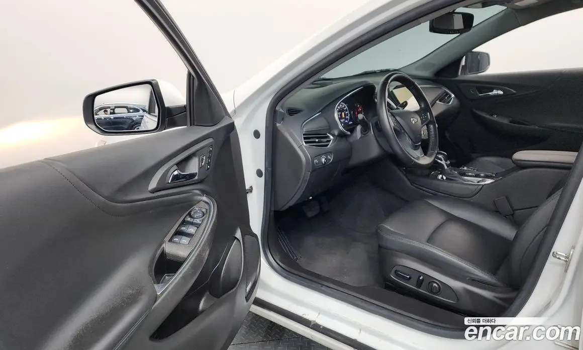 Chevrolet Malibu 2021 2.0 автомат (гидро), фото 13
