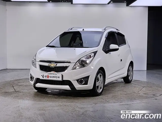 Chevrolet Spark 2012 1.0 автомат (гидро), миниатюра 1