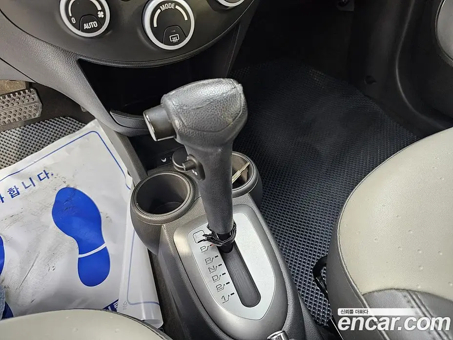 Chevrolet Spark 2012 1.0 автомат (гидро), фото 12