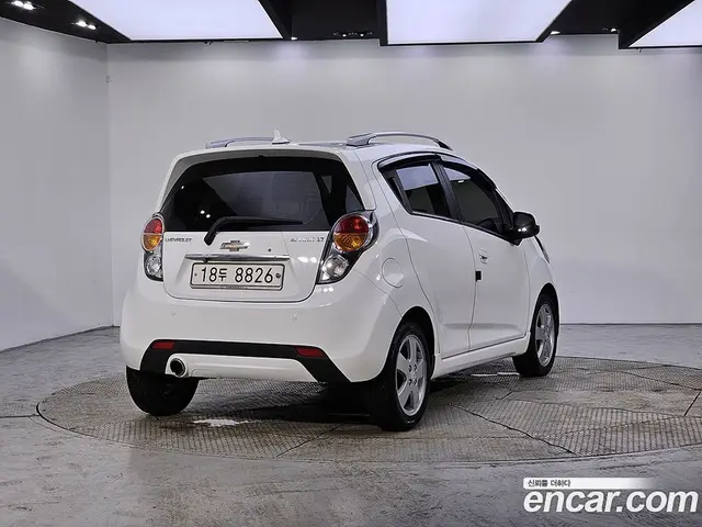 Chevrolet Spark 2012 1.0 автомат (гидро), миниатюра 4