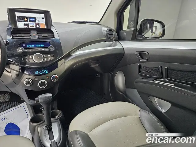 Chevrolet Spark 2012 1.0 автомат (гидро), миниатюра 9