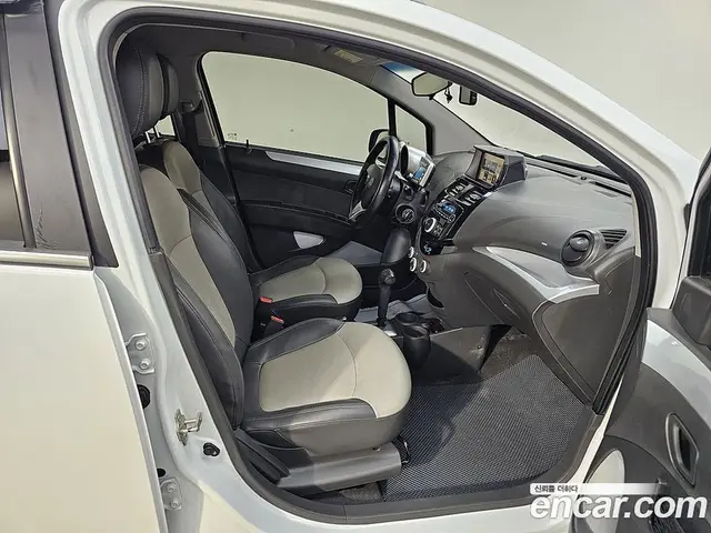 Chevrolet Spark 2012 1.0 автомат (гидро), миниатюра 10