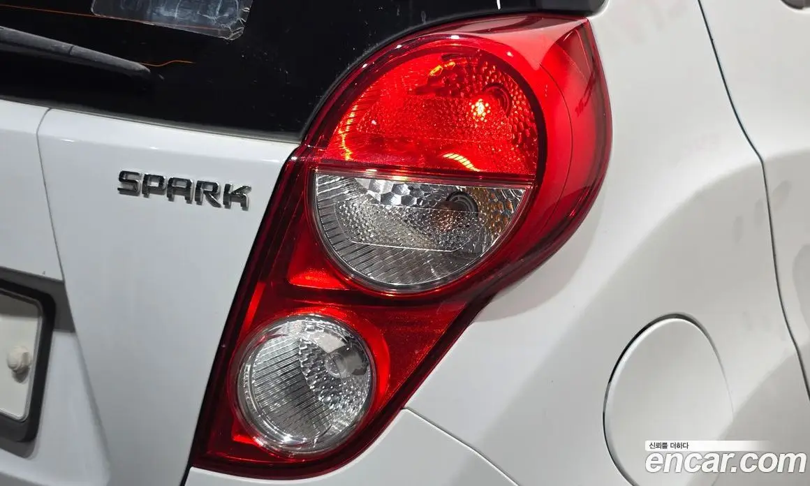 Chevrolet Spark 2013 1.0 автомат (гидро), фото 9