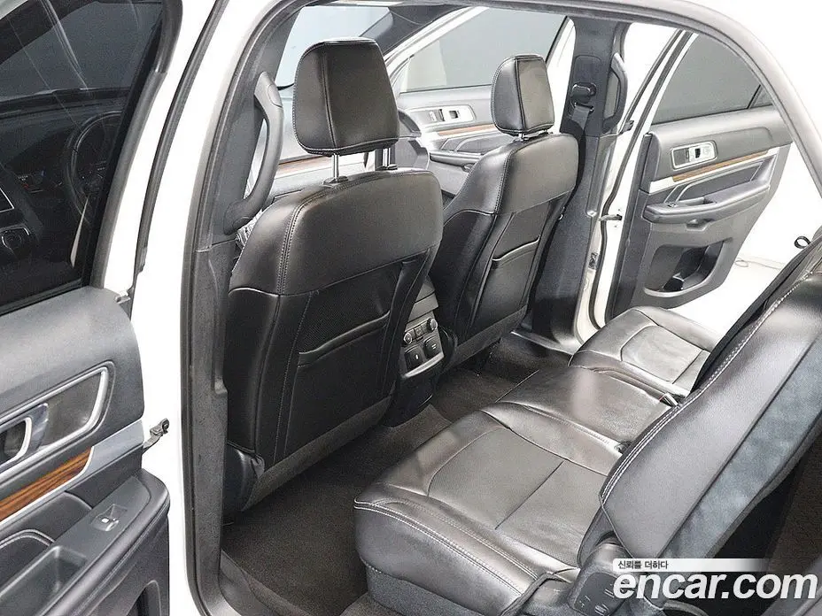 Ford Explorer 2018 2.3 автомат (гидро), фото 14
