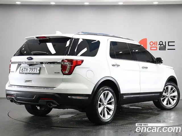 Ford Explorer 2018 2.3 автомат (гидро), миниатюра 3