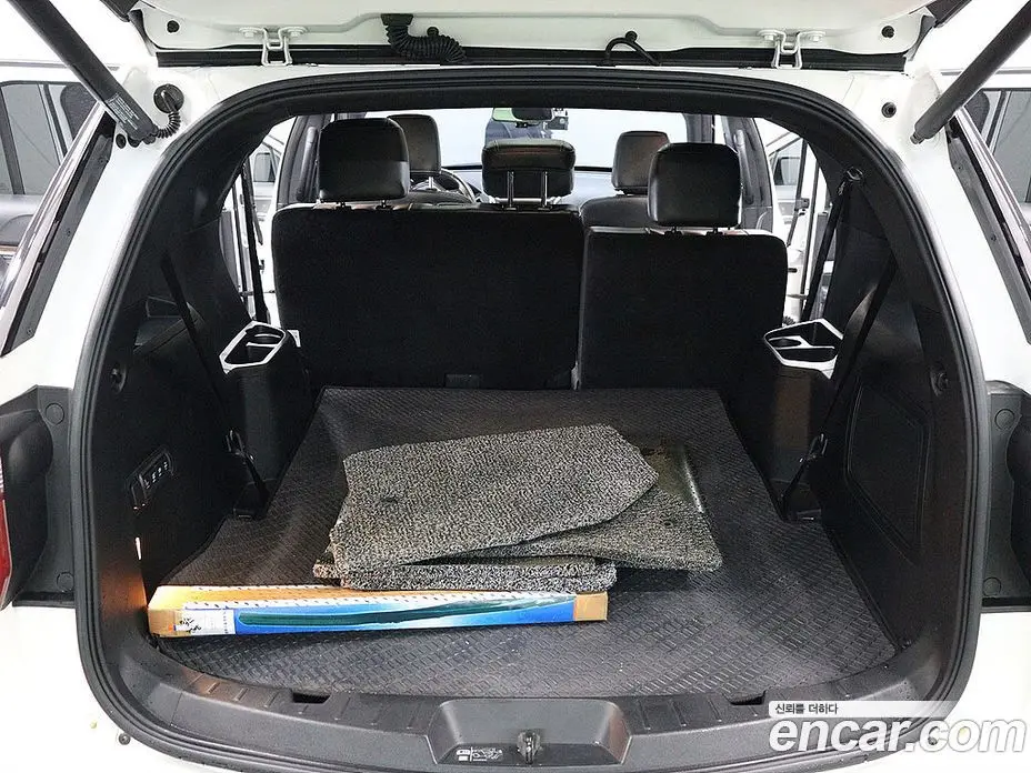 Ford Explorer 2018 2.3 автомат (гидро), фото 5