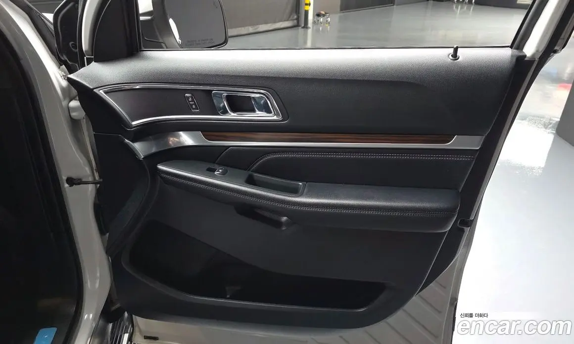 Ford Explorer 2018 3.5 автомат (гидро), фото 14