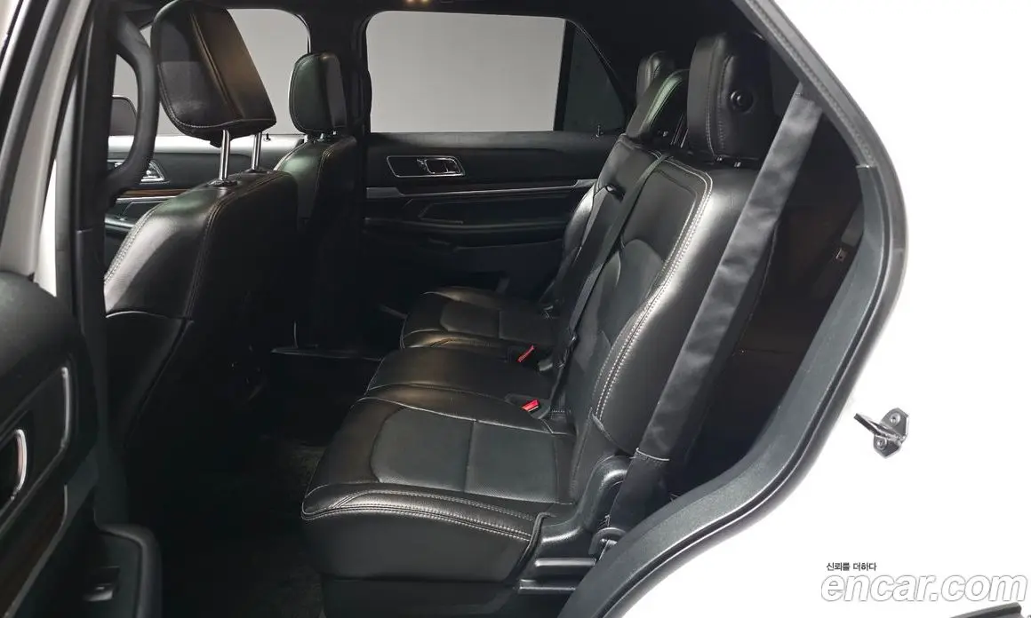 Ford Explorer 2018 3.5 автомат (гидро), фото 16