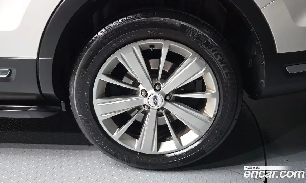 Ford Explorer 2018 3.5 автомат (гидро), фото 7