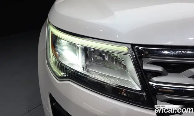 Ford Explorer 2018 3.5 автомат (гидро), миниатюра 8
