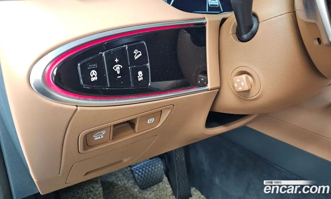 Genesis GV70 2023 2.5 автомат (гидро), фото 20 Genesis GV70 2023 2.5 автомат (гидро), фото 20