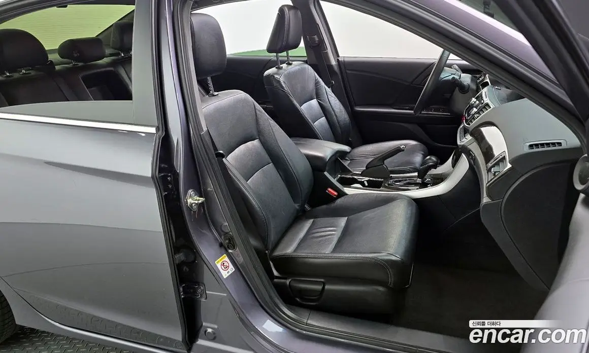 Honda Accord 2015 2.4 автомат (гидро), фото 12