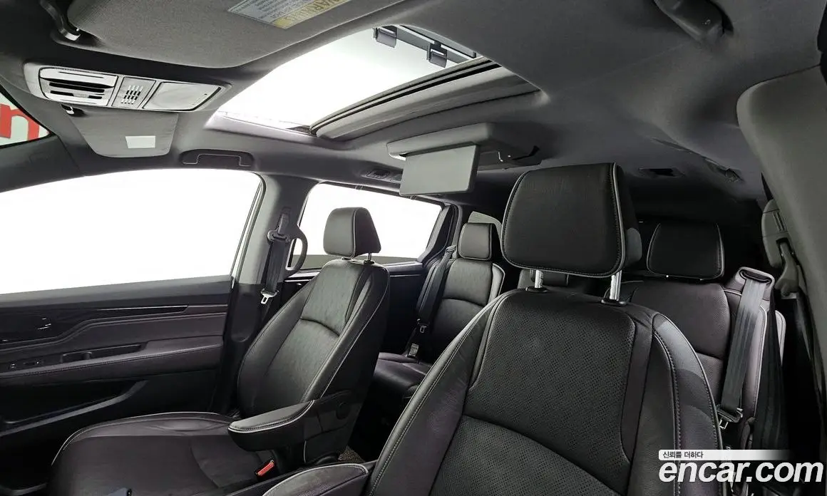 Honda Odyssey 2022 3.5 автомат (гидро), фото 19
