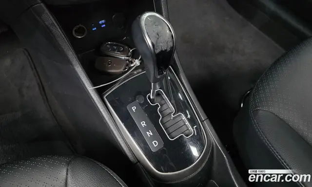 Hyundai Accent 2015 1.4 автомат (гидро), миниатюра 12
