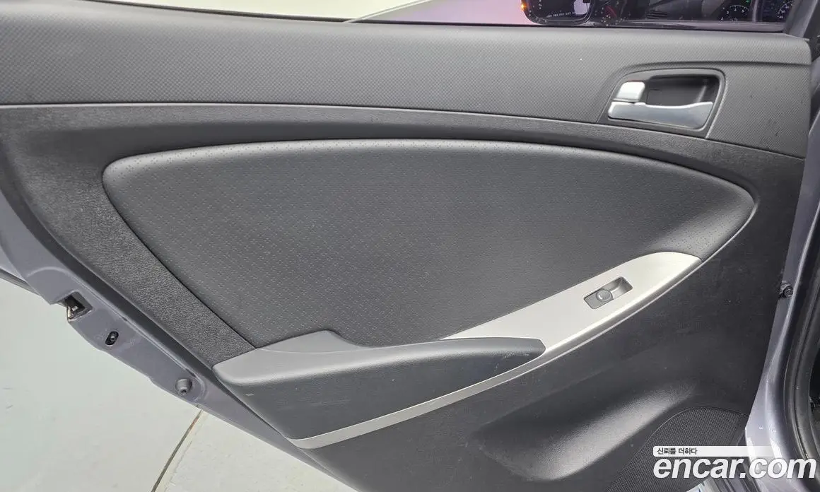 Hyundai Accent 2015 1.4 автомат (гидро), фото 15