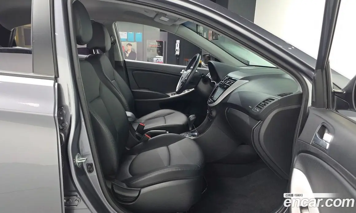 Hyundai Accent 2015 1.4 автомат (гидро), фото 17