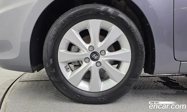 Hyundai Accent 2015 1.4 автомат (гидро), миниатюра 5
