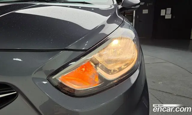 Hyundai Accent 2015 1.4 автомат (гидро), миниатюра 8