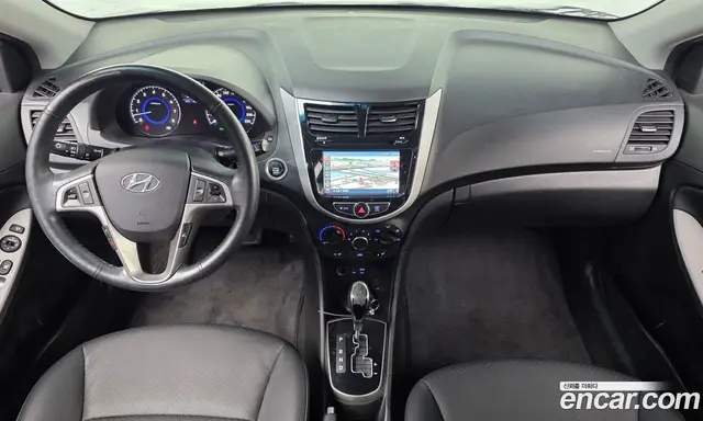 Hyundai Accent 2015 1.4 автомат (гидро), миниатюра 10