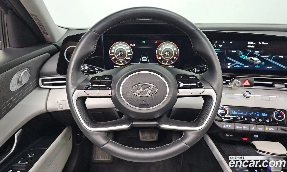 Hyundai Avante 2023 1.6 автомат (гидро), фото 15