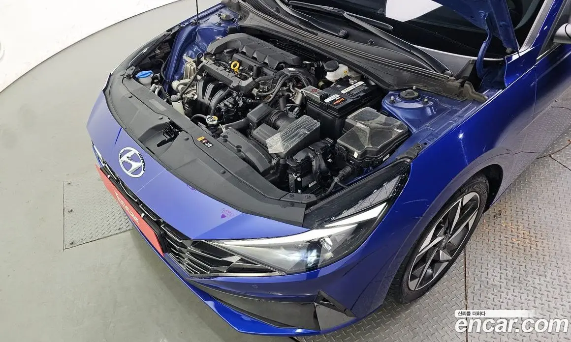 Hyundai Avante 2023 1.6 автомат (гидро), фото 6
