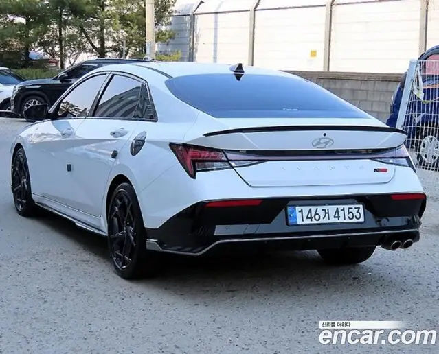 Hyundai Avante 2024 1.6 автомат (гидро), миниатюра 3