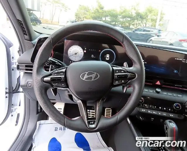 Hyundai Avante 2024 1.6 автомат (гидро), миниатюра 10
