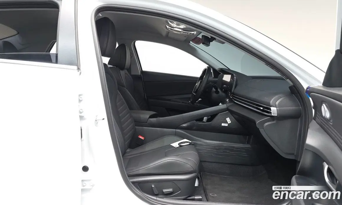 Hyundai Avante 2026 1.6 автомат (гидро), фото 15