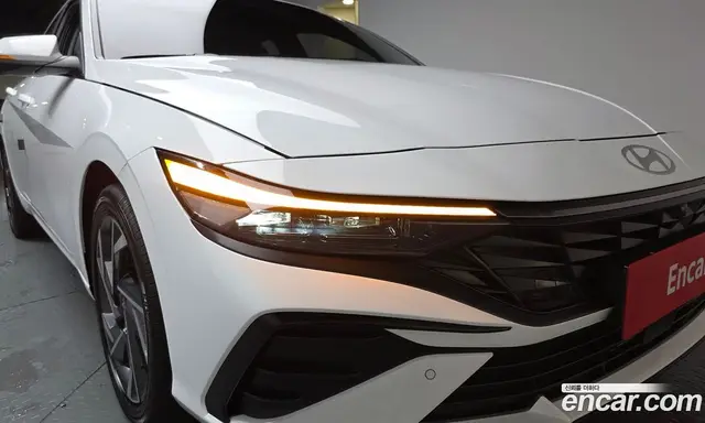 Hyundai Avante 2026 1.6 автомат (гидро), миниатюра 7