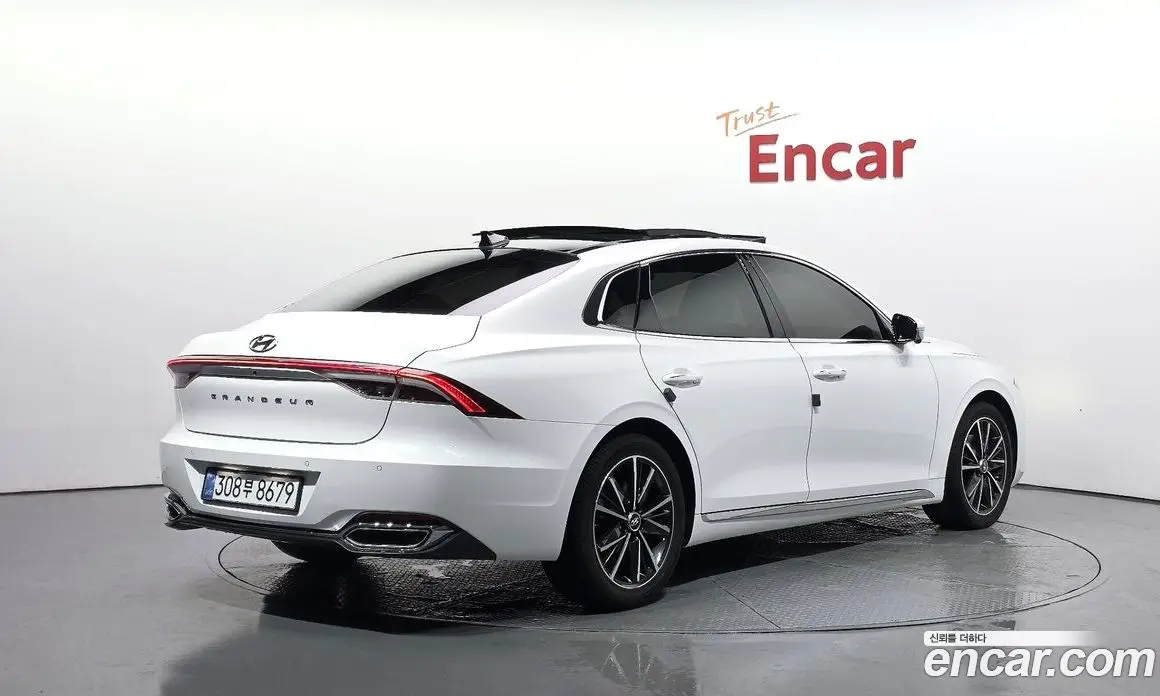 Hyundai Grandeur 2021 2.5 автомат (гидро), фото 2