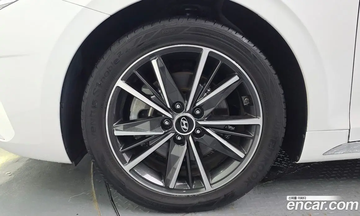 Hyundai Grandeur 2021 2.5 автомат (гидро), фото 5
