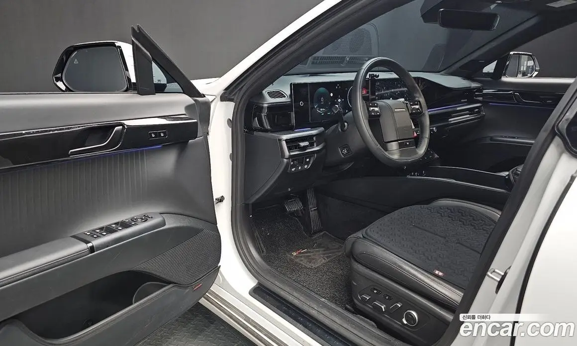 Hyundai Grandeur 2023 1.6 автомат (гидро), фото 17