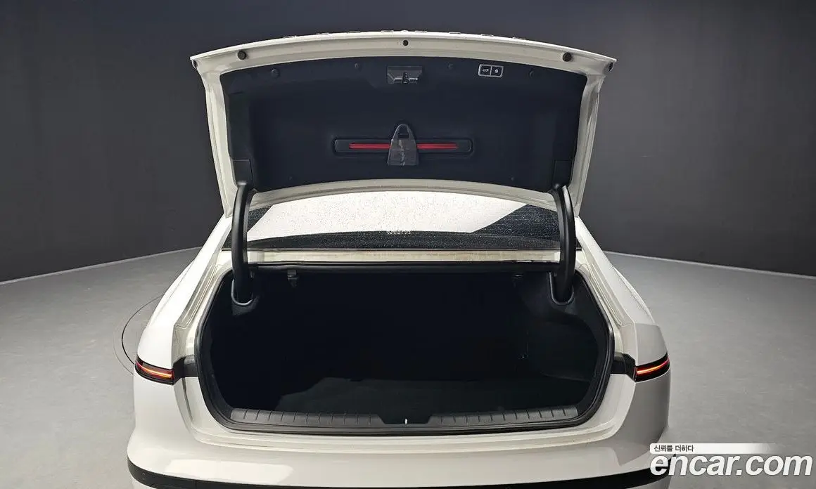 Hyundai Grandeur 2023 1.6 автомат (гидро), фото 30