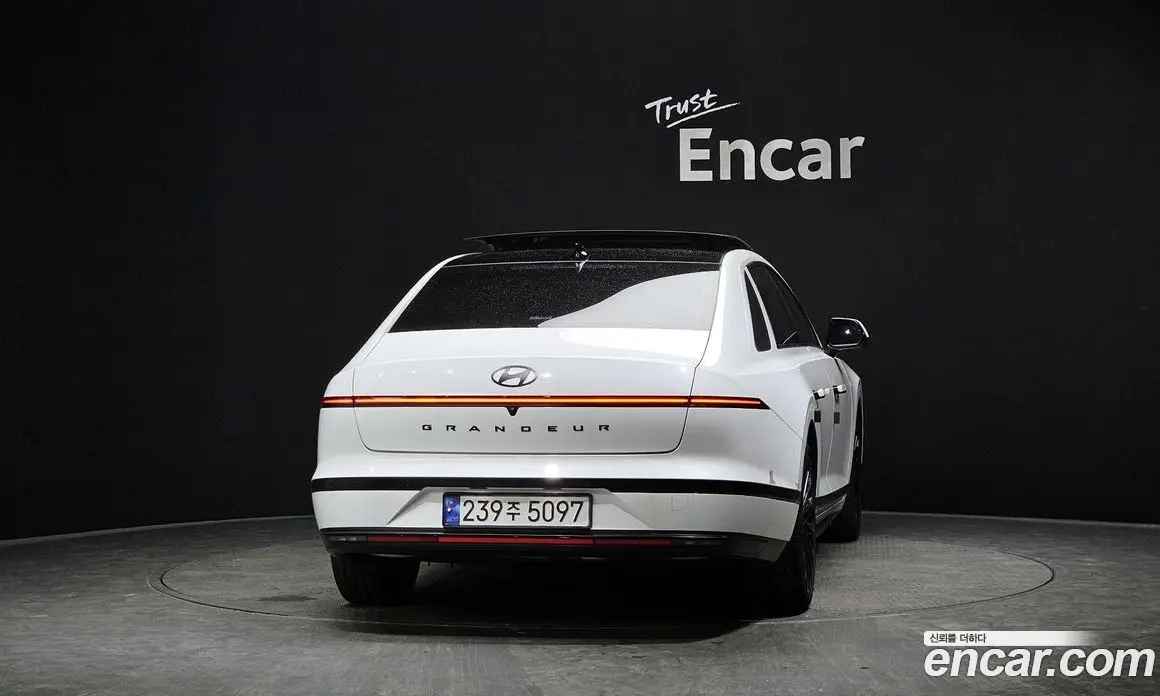 Hyundai Grandeur 2023 1.6 автомат (гидро), фото 4