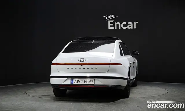 Hyundai Grandeur 2023 1.6 автомат (гидро), миниатюра 4