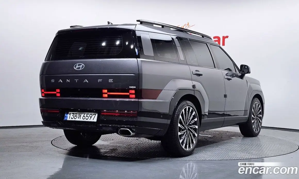 Hyundai Santa Fe 2023 2.5 автомат (гидро), фото 2