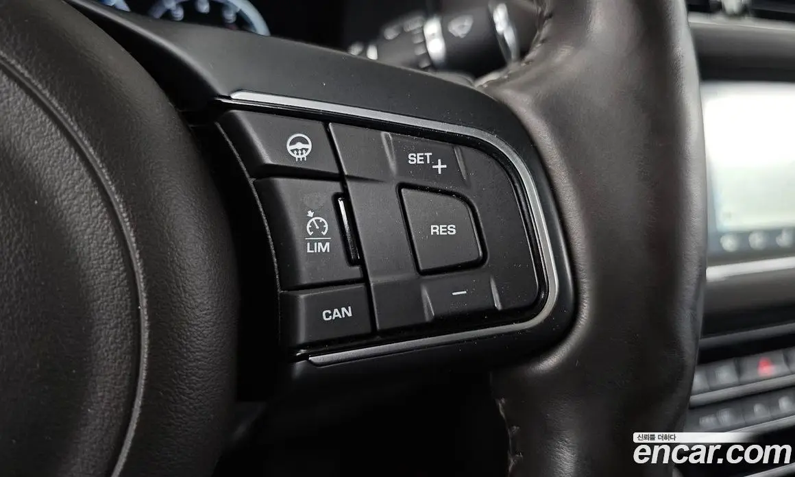 Jaguar XF 2016 2.0 автомат (гидро), фото 16