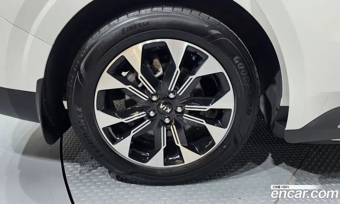 Kia Carnival 2021 3.5 автомат (гидро), фото 5