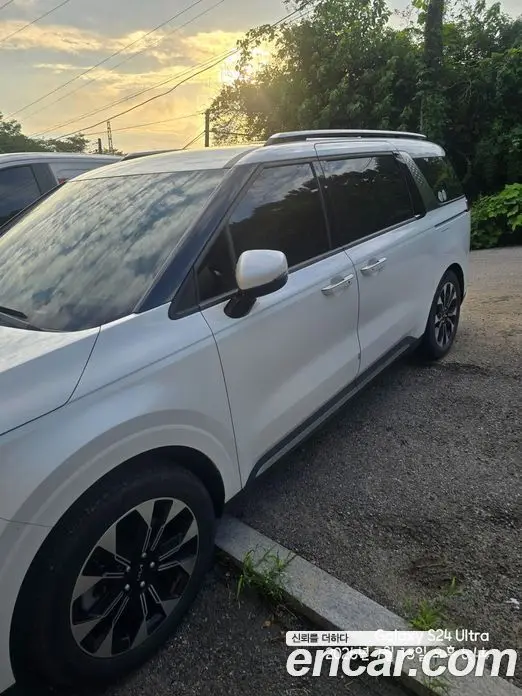Kia Carnival 2023 3.5 автомат (гидро), фото 3