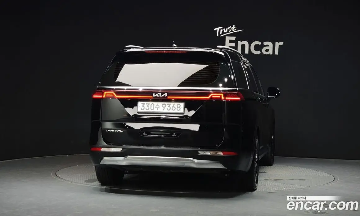 Kia Carnival 2023 3.5 автомат (гидро), фото 4