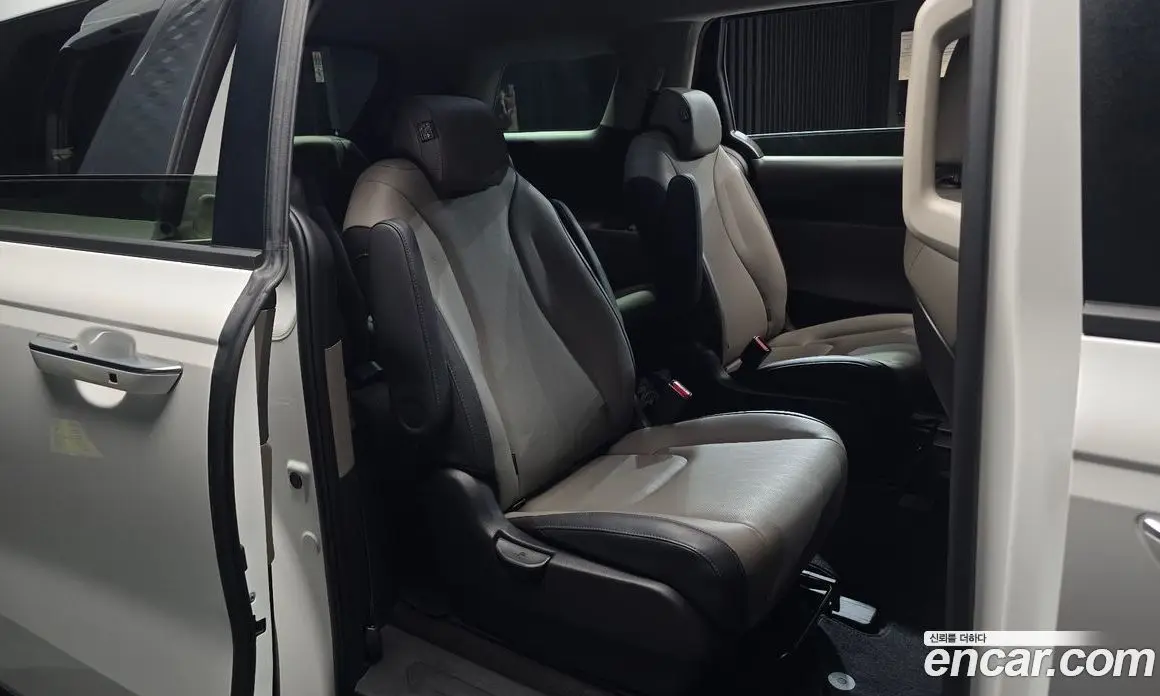 Kia Carnival 2025 2.2 автомат (гидро), фото 11
