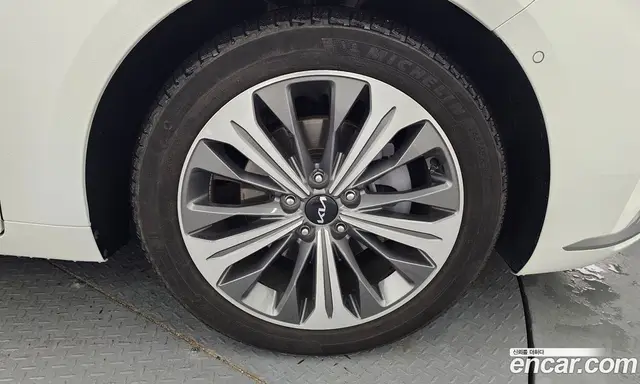 Kia K8 2024 1.6 автомат (гидро), миниатюра 4