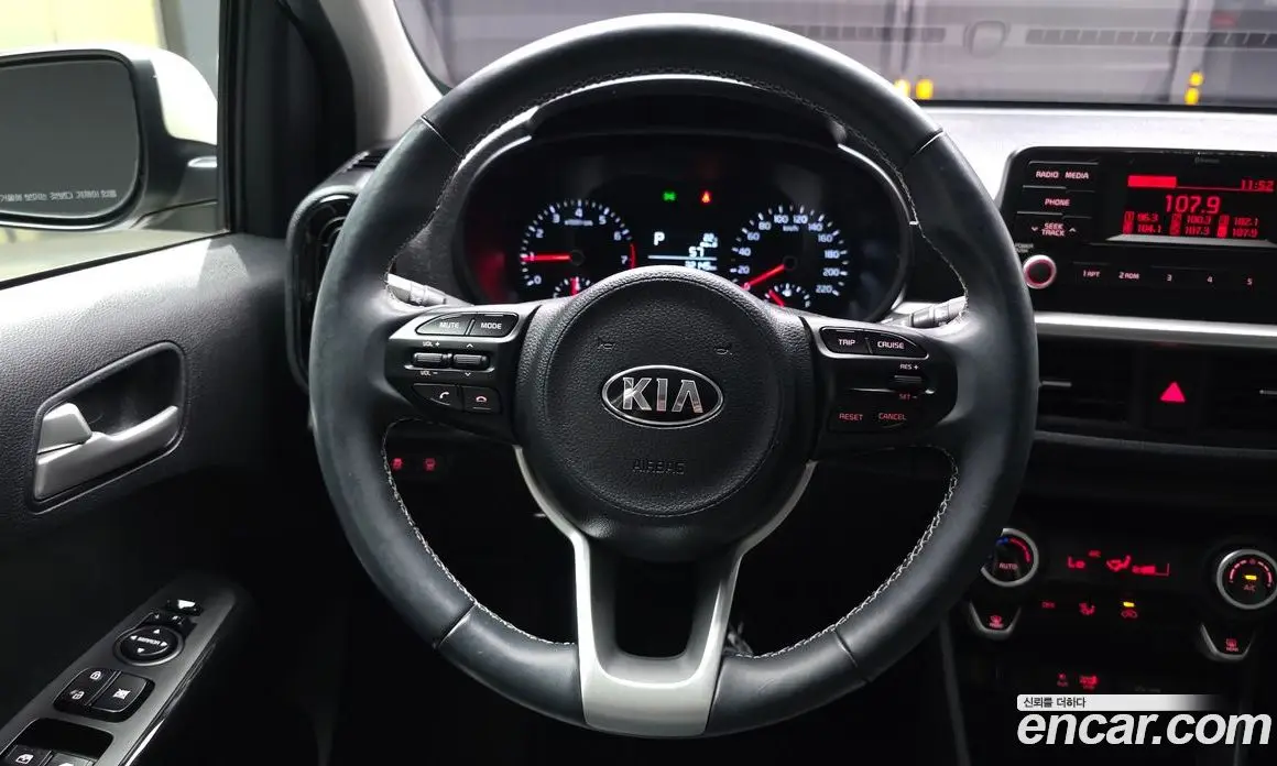Kia Morning 2018 1.0 автомат (гидро), фото 19