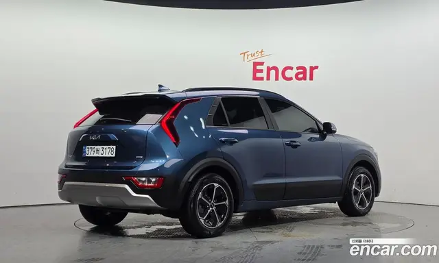 Kia Niro 2022 1.6 автомат (гидро), миниатюра 2